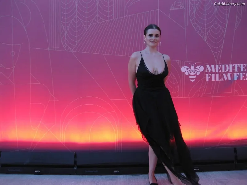 Barbie Ferreira photo 14 of 268