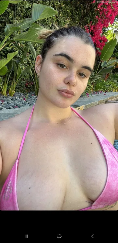Barbie Ferreira photo 22 of 268