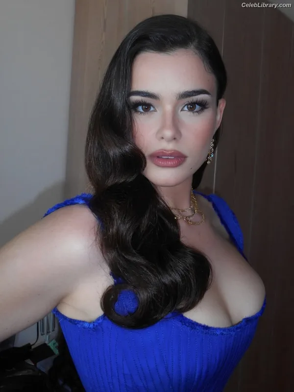 Barbie Ferreira photo 2 of 268