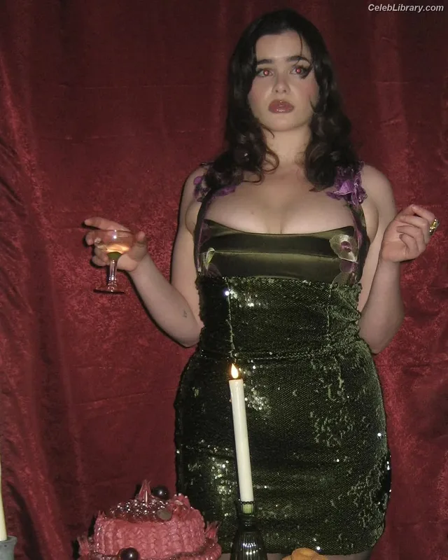 Barbie Ferreira photo 13 of 268