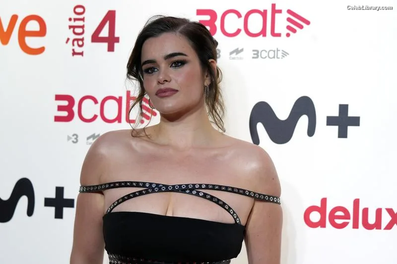 Barbie Ferreira photo 14 of 268