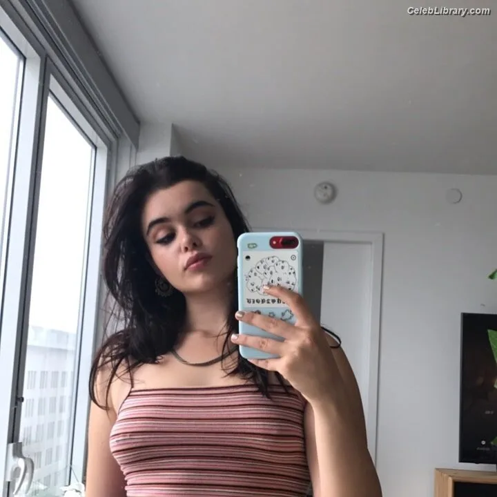 Barbie Ferreira photo 16 of 268