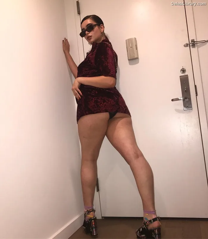Barbie Ferreira photo 17 of 268