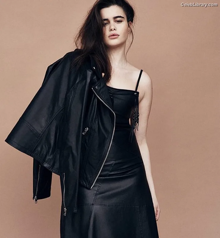Barbie Ferreira photo 23 of 268