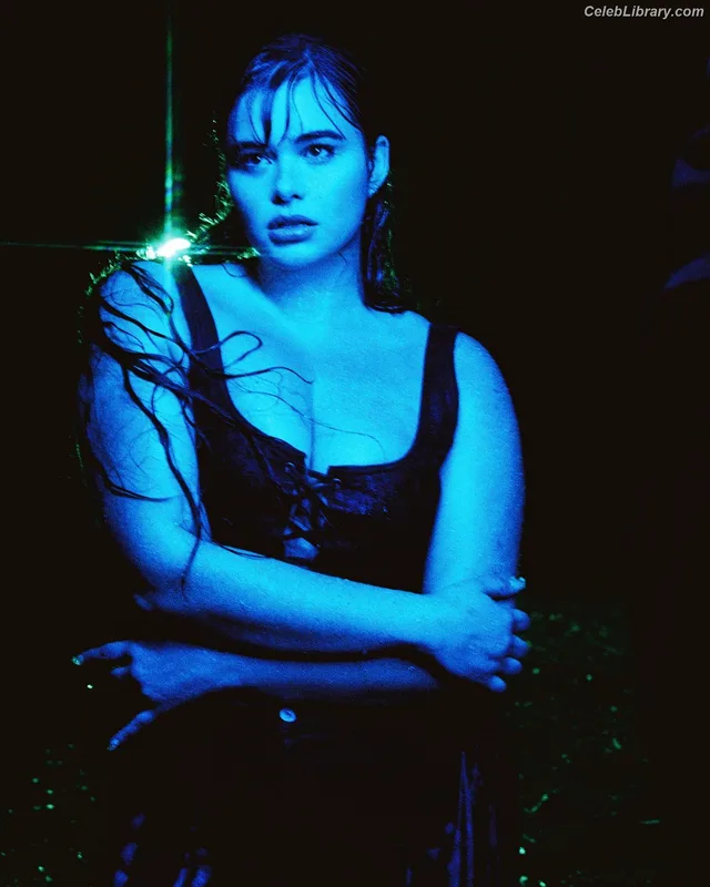 Barbie Ferreira photo 1 of 268