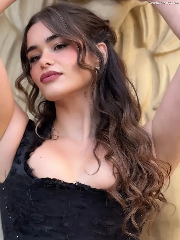 Barbie Ferreira photo 4 of 268