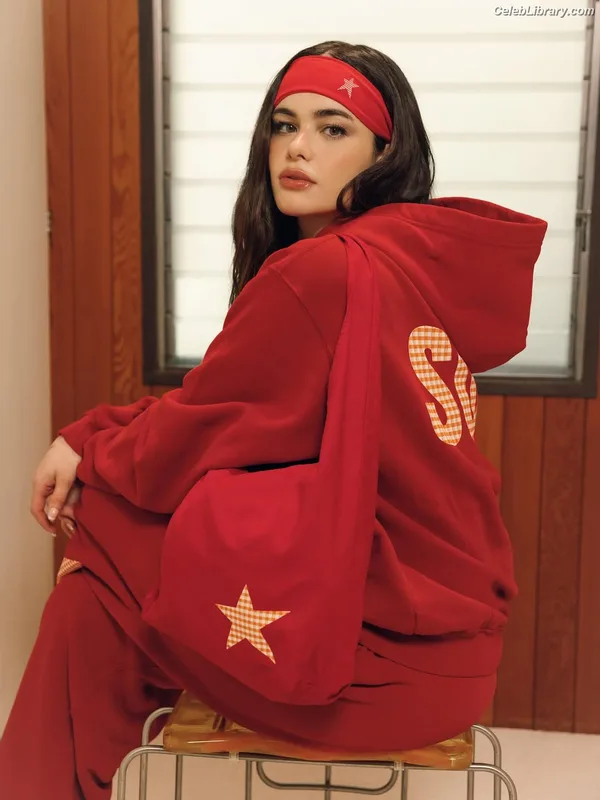 Barbie Ferreira photo 18 of 268