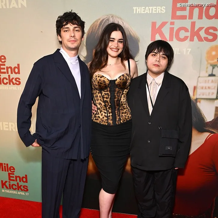 Barbie Ferreira photo 7 of 268