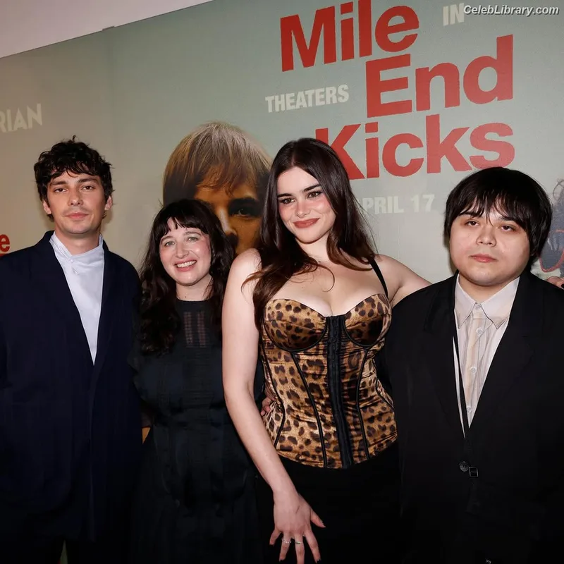 Barbie Ferreira photo 12 of 268
