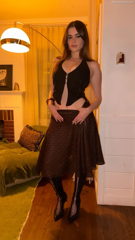 Barbie Ferreira photo 20 of 268