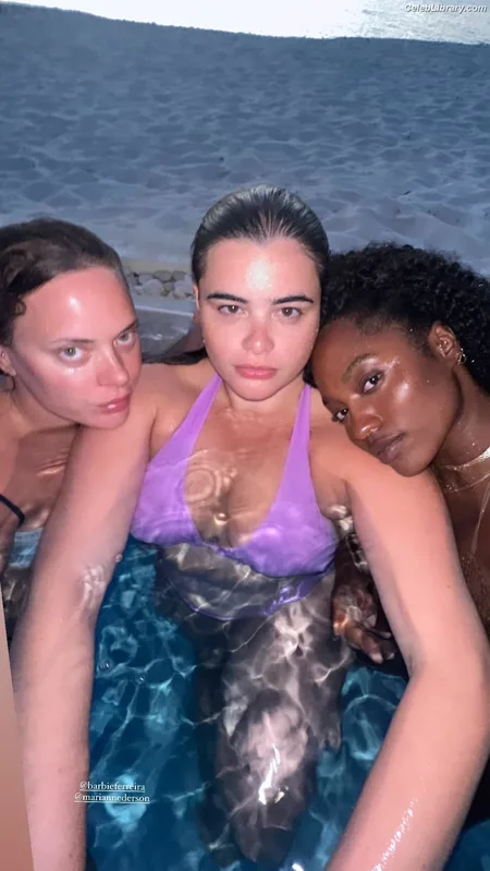 Barbie Ferreira photo 22 of 268