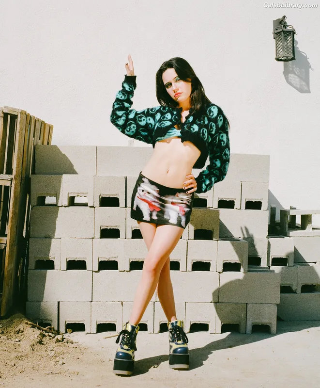 Bea Miller photo 3 of 340
