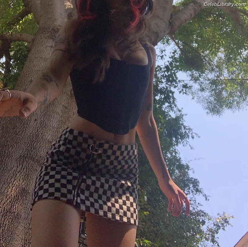 Bea Miller photo 24 of 340