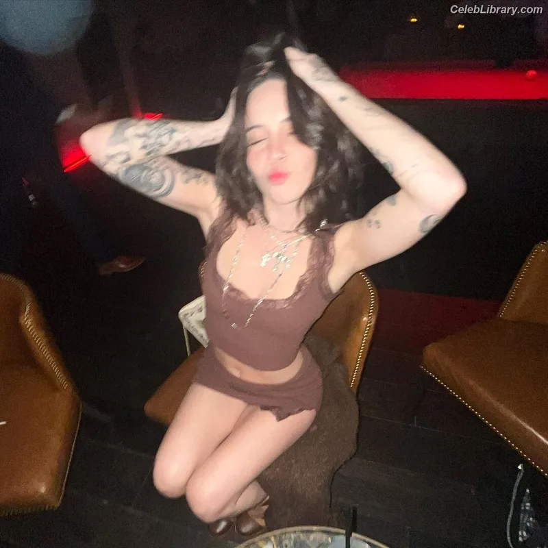 Bea Miller photo 12 of 340
