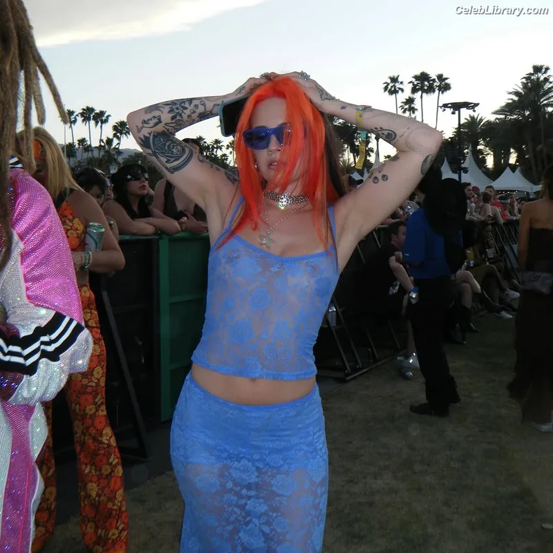 Bea Miller photo 22 of 340