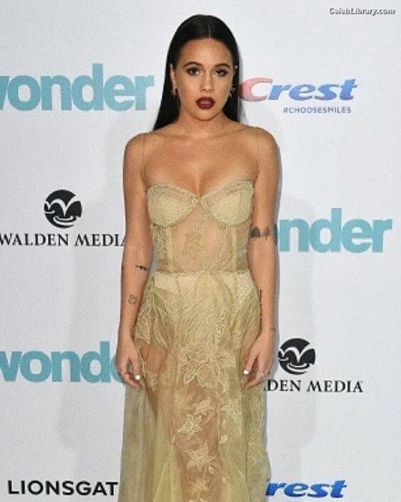 Bea Miller photo 6 of 340