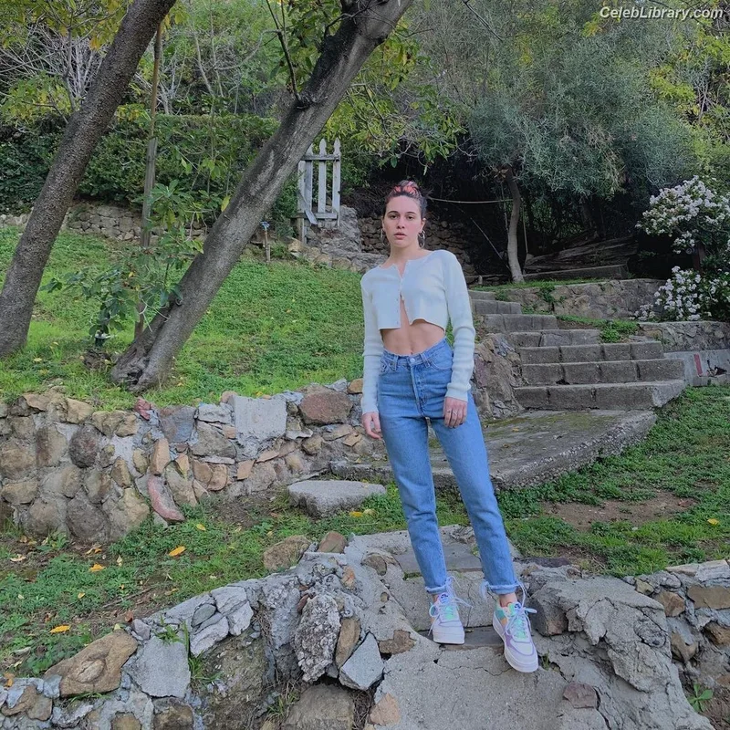 Bea Miller photo 5 of 340