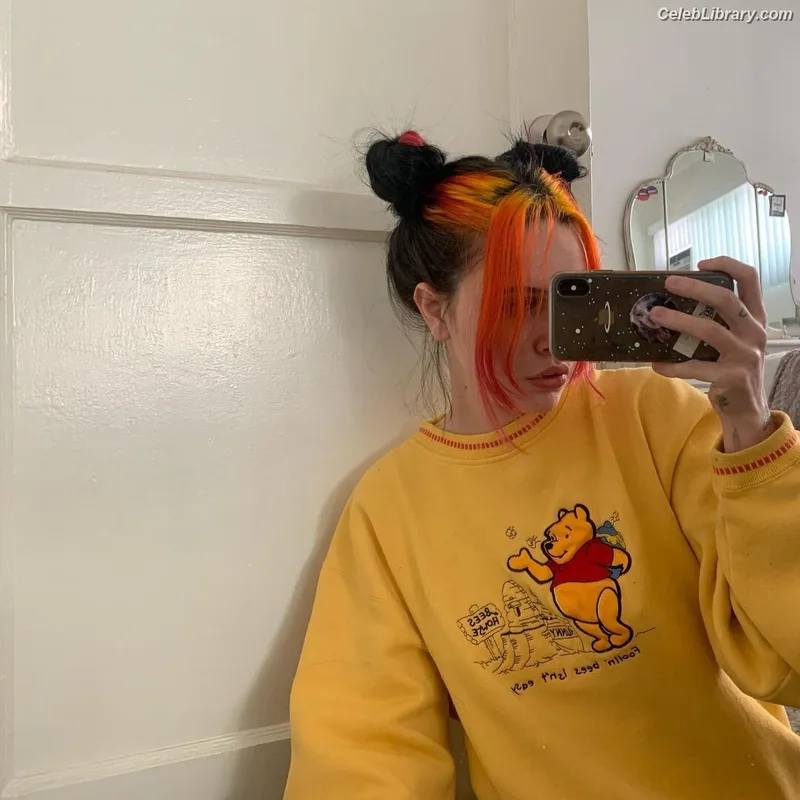 Bea Miller photo 13 of 340