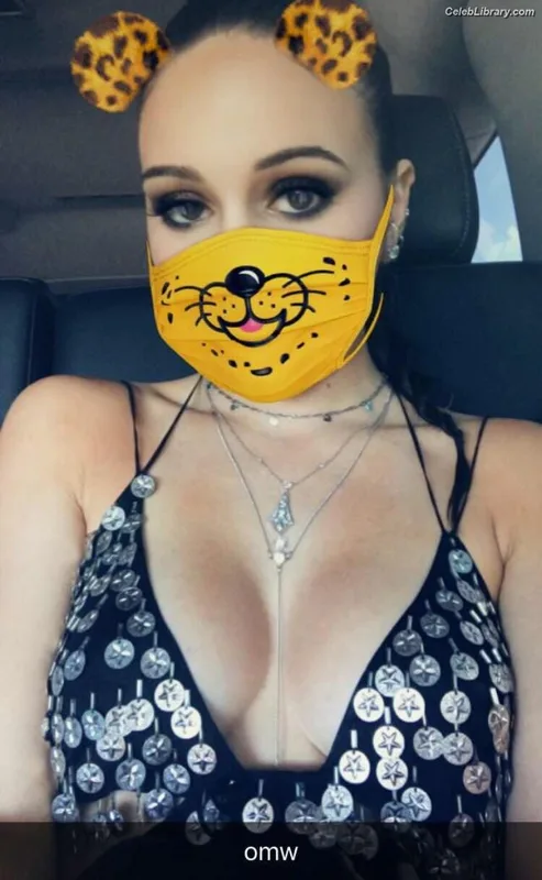 Bea Miller photo 8 of 340