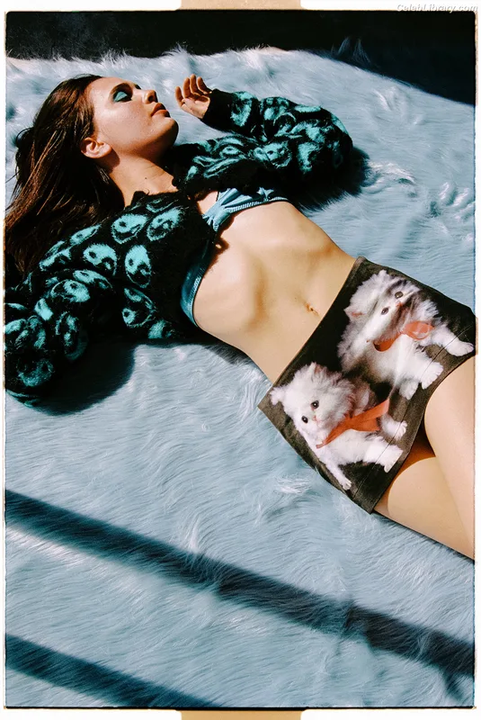 Bea Miller photo 20 of 340