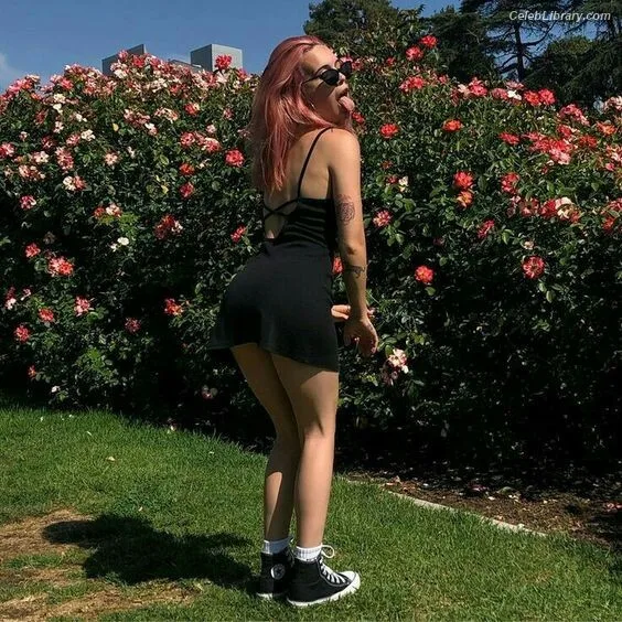 Bea Miller photo 5 of 340