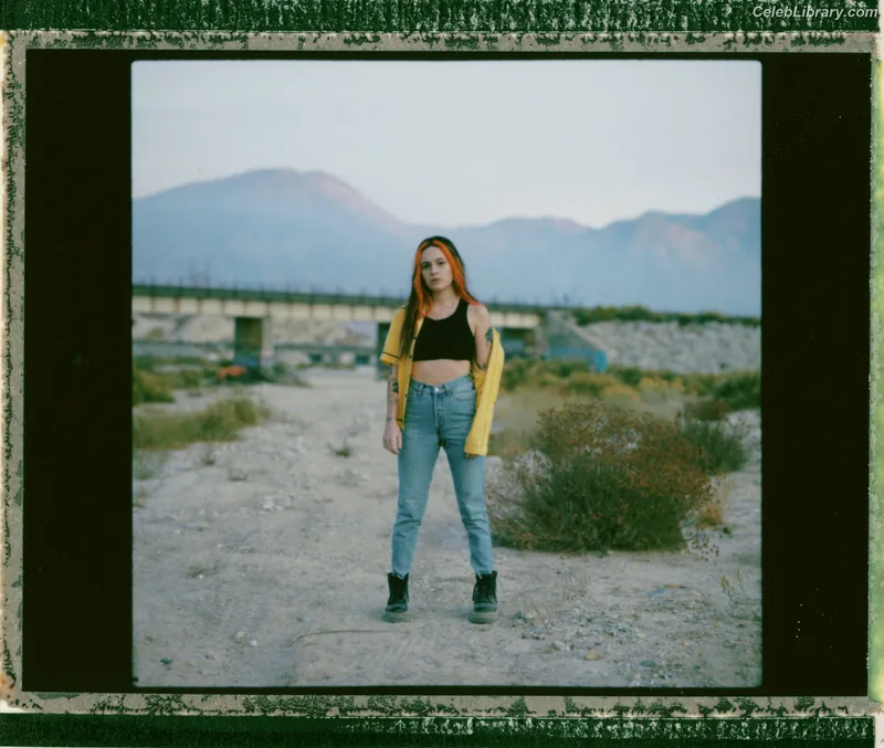 Bea Miller photo 12 of 340