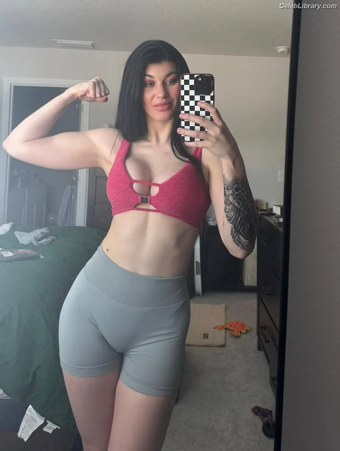 Bea Priestley photo 19 of 1039