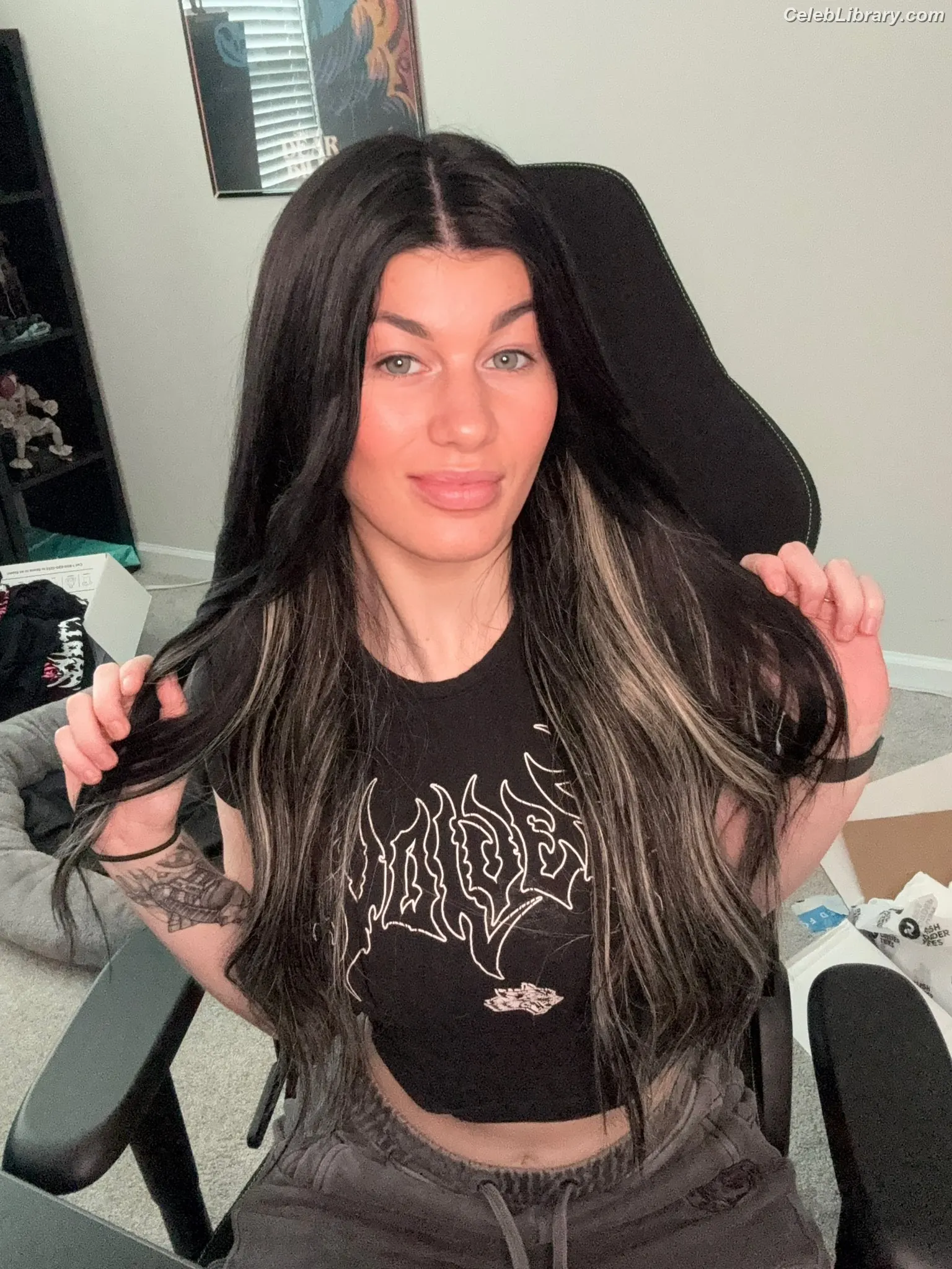 Bea Priestley photo 7 of 1039