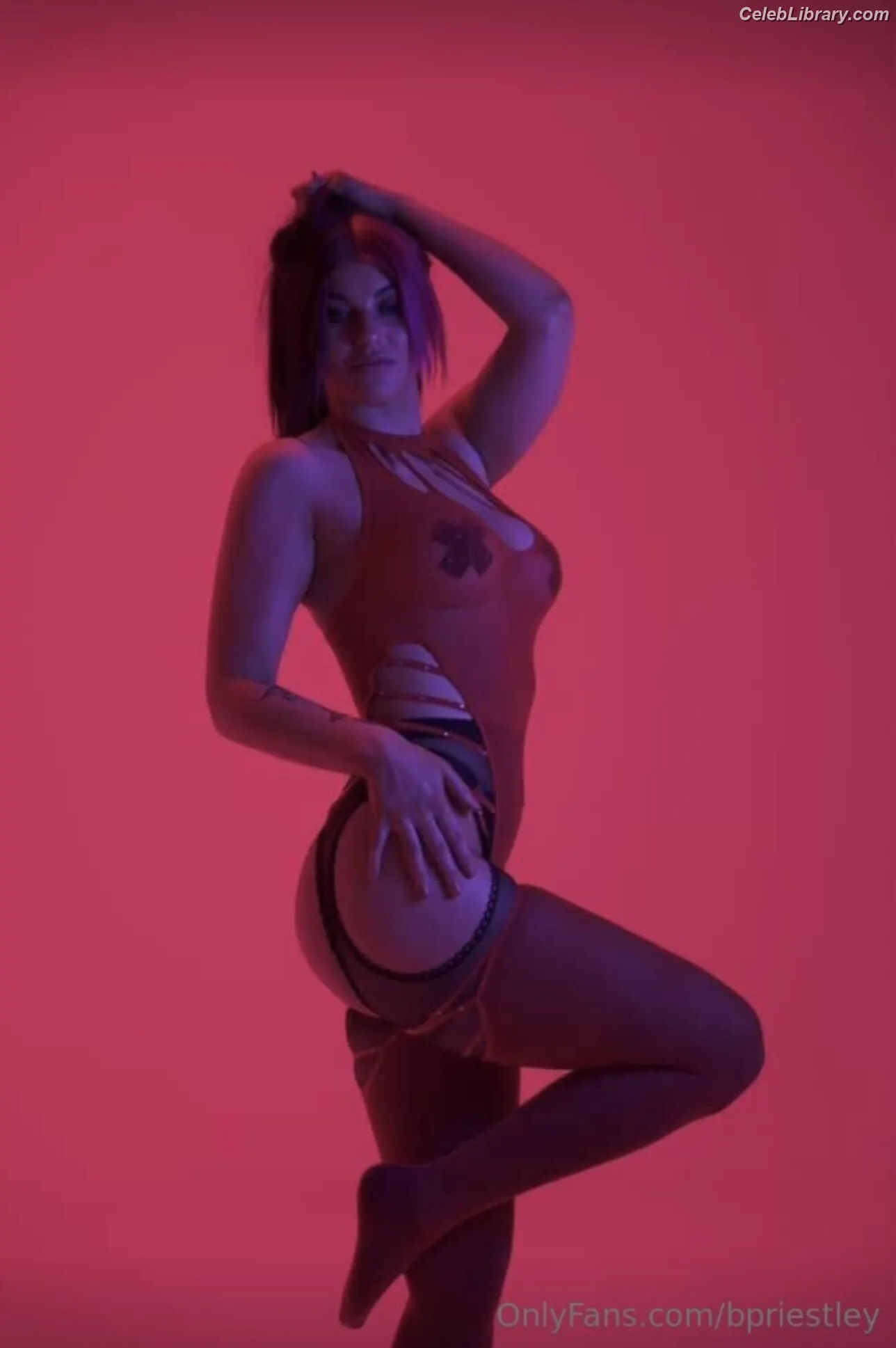 Bea Priestley photo 7 of 1039