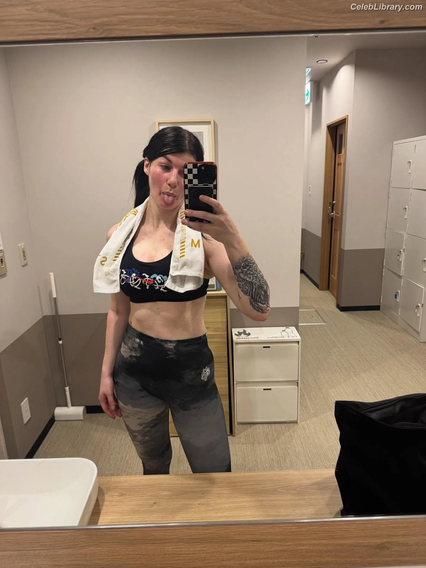 Bea Priestley photo 1 of 1039
