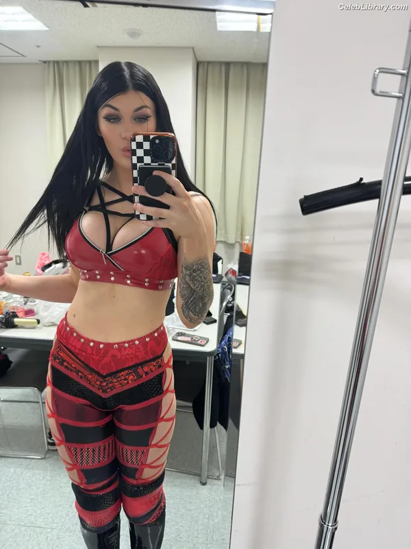 Bea Priestley photo 8 of 1040