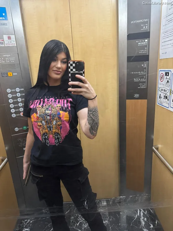 Bea Priestley photo 3 of 1040