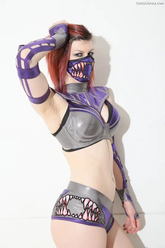 Bea Priestley photo 20 of 1040