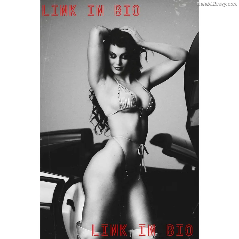 Bea Priestley photo 21 of 1040