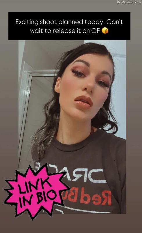 Bea Priestley photo 16 of 1040