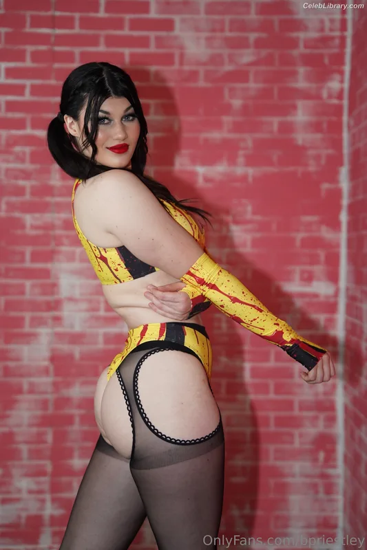Bea Priestley photo 18 of 1040
