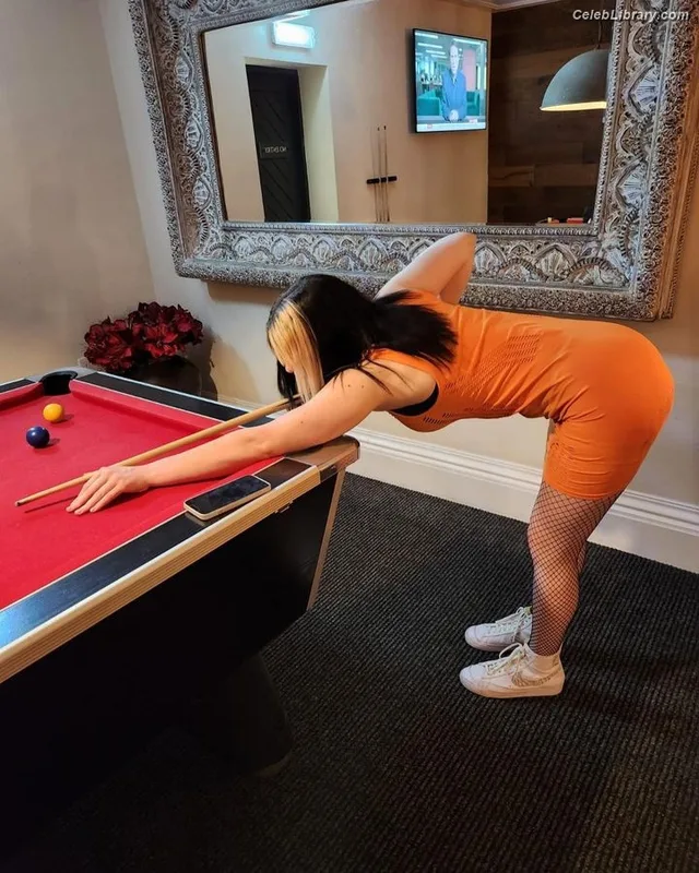 Bea Priestley photo 21 of 1040