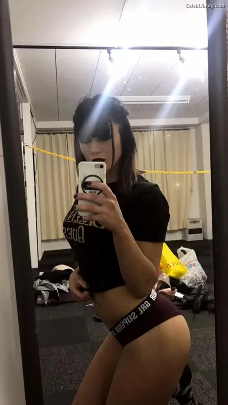 Bea Priestley photo 5 of 1040