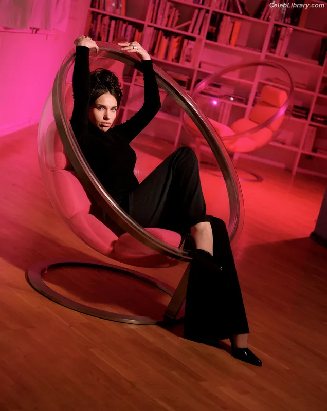 Béatrice Dalle photo 9 of 68