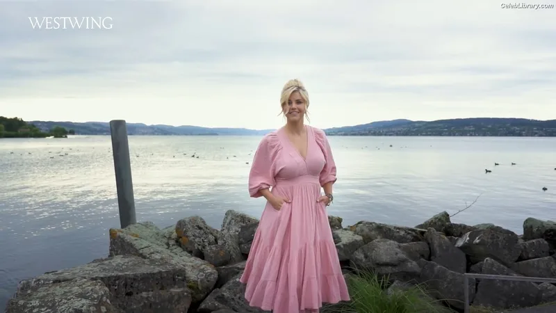Beatrice Egli photo 4 of 107