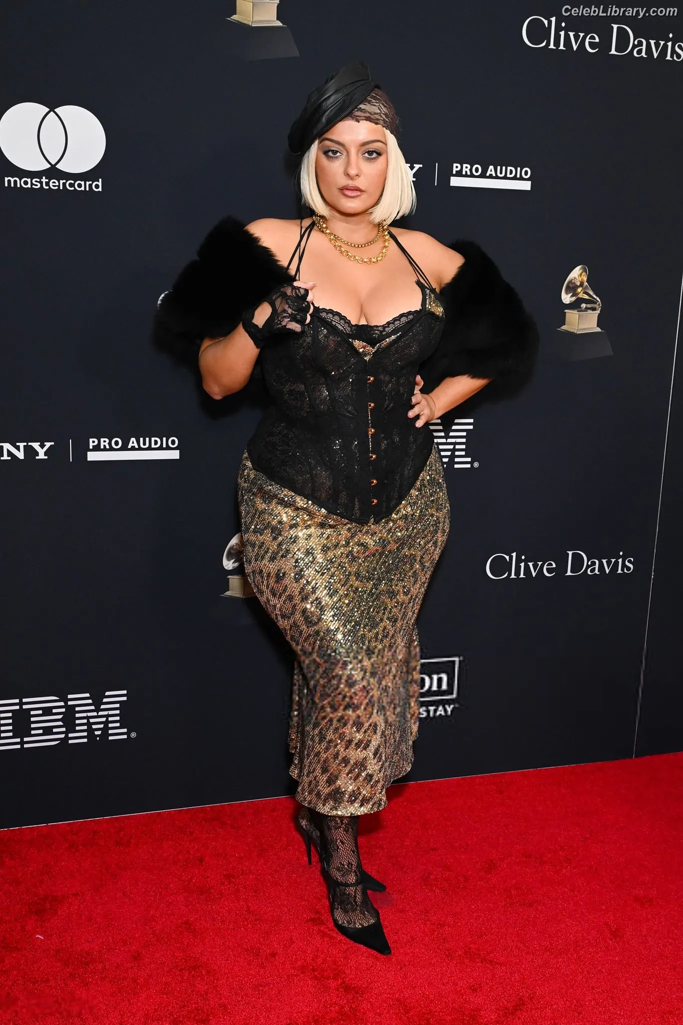 Bebe Rexha photo 11 of 403