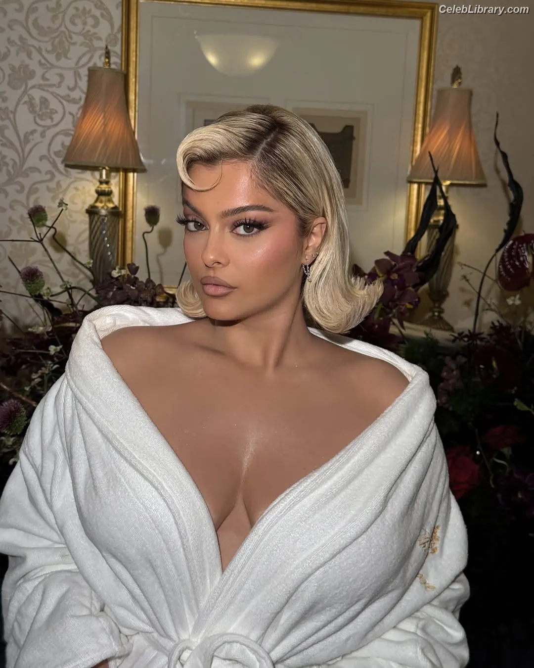 Bebe Rexha photo 10 of 403