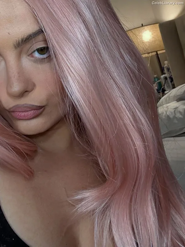 Bebe Rexha photo 16 of 404