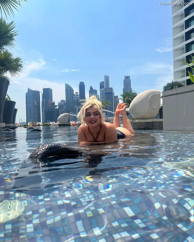 Bebe Rexha photo 21 of 404
