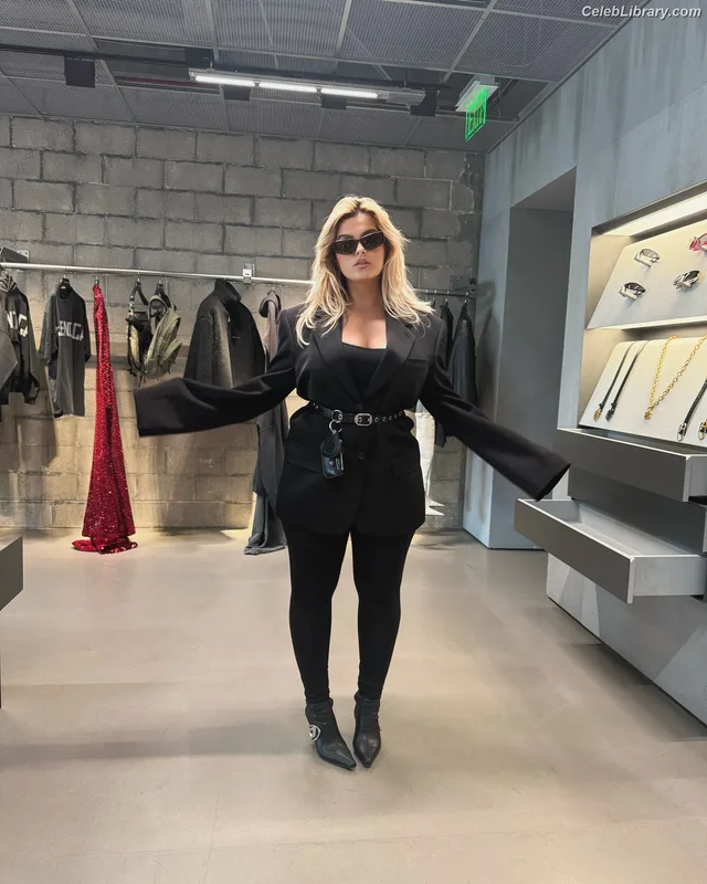 Bebe Rexha photo 11 of 404