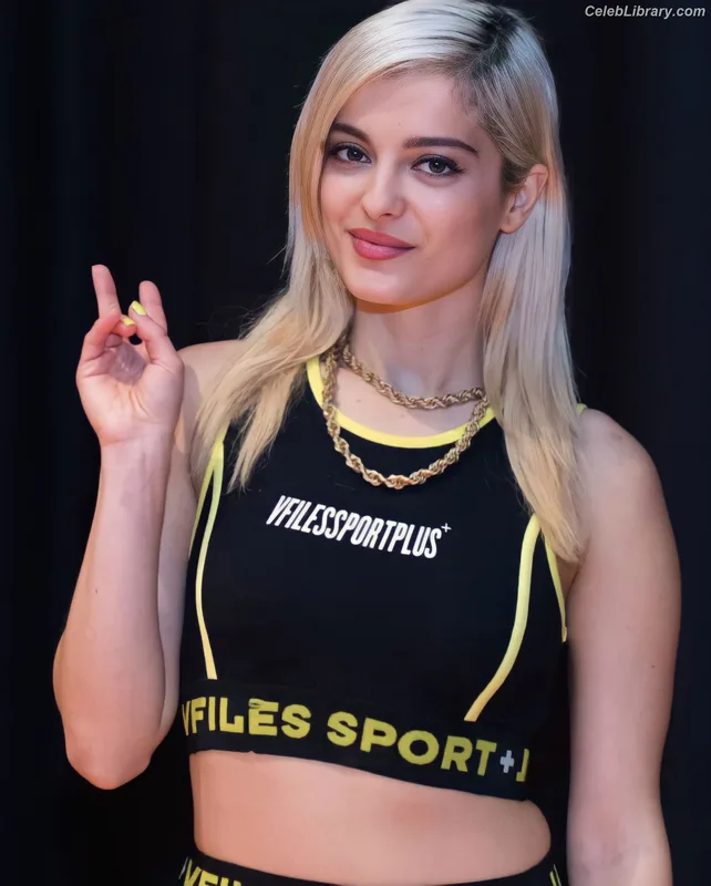 Bebe Rexha photo 2 of 404