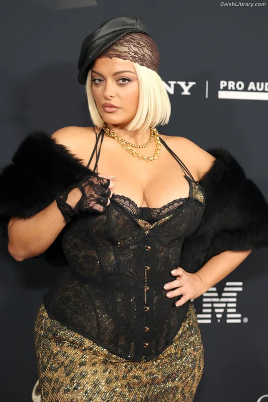 Bebe Rexha photo 4 of 404