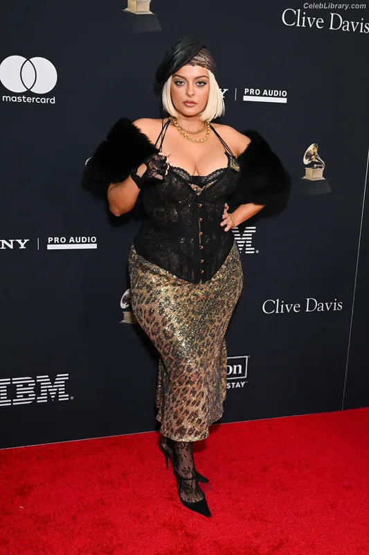 Bebe Rexha photo 11 of 404