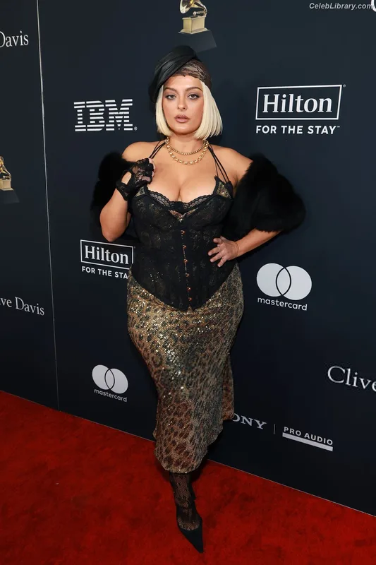 Bebe Rexha photo 14 of 404