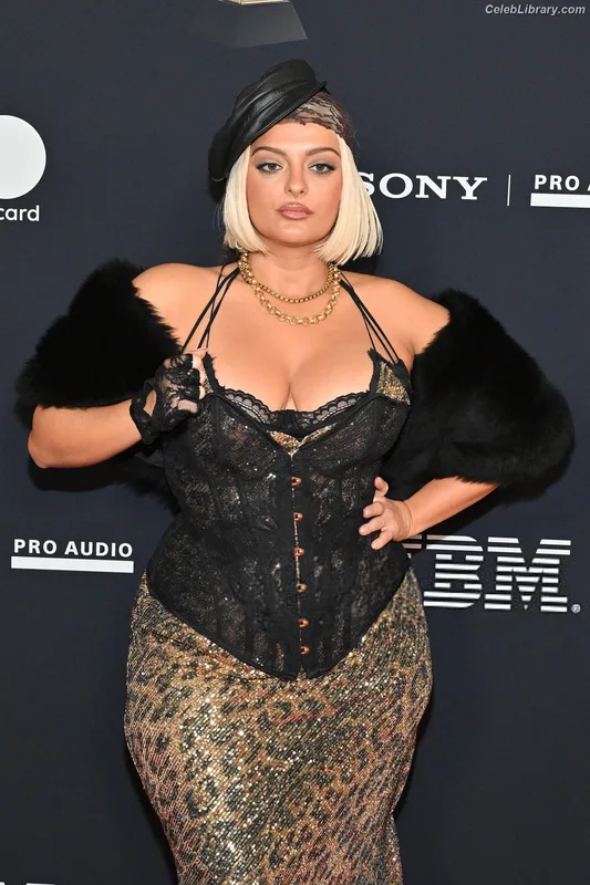 Bebe Rexha photo 16 of 404